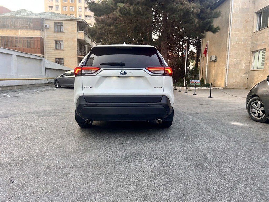 Toyota RAV4, 2.5 L, 1.6 kWh, 2022 il, 67 700 km — Avtomobillər, Bakı (5)