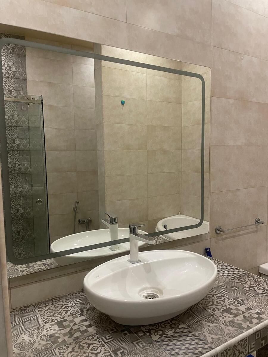 İcarəyə verilir 4 otaqlı köhnə tikili 130 m² — Mənzil, Bakı (4)