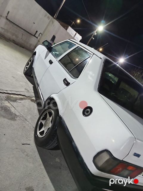 Tofas sedan, 4 qapılı, ağ, 5 yerlik
