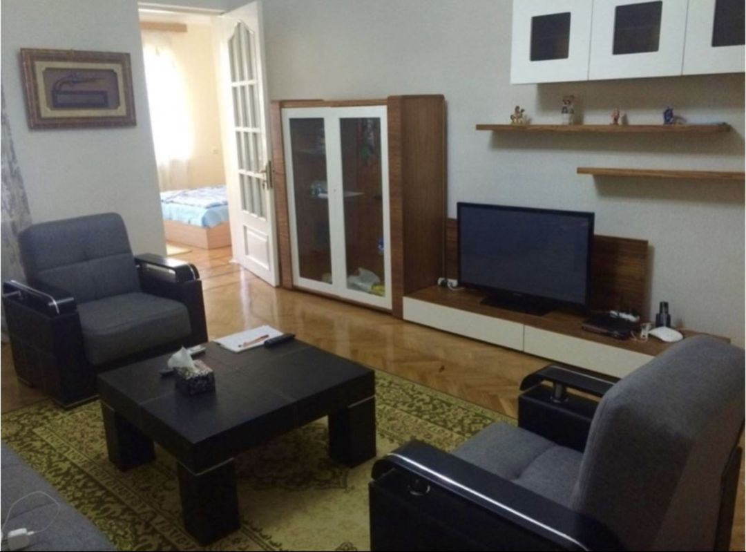 Satılır 3 otaqlı köhnə tikili 75 m² — Mənzil, Bakı (2)