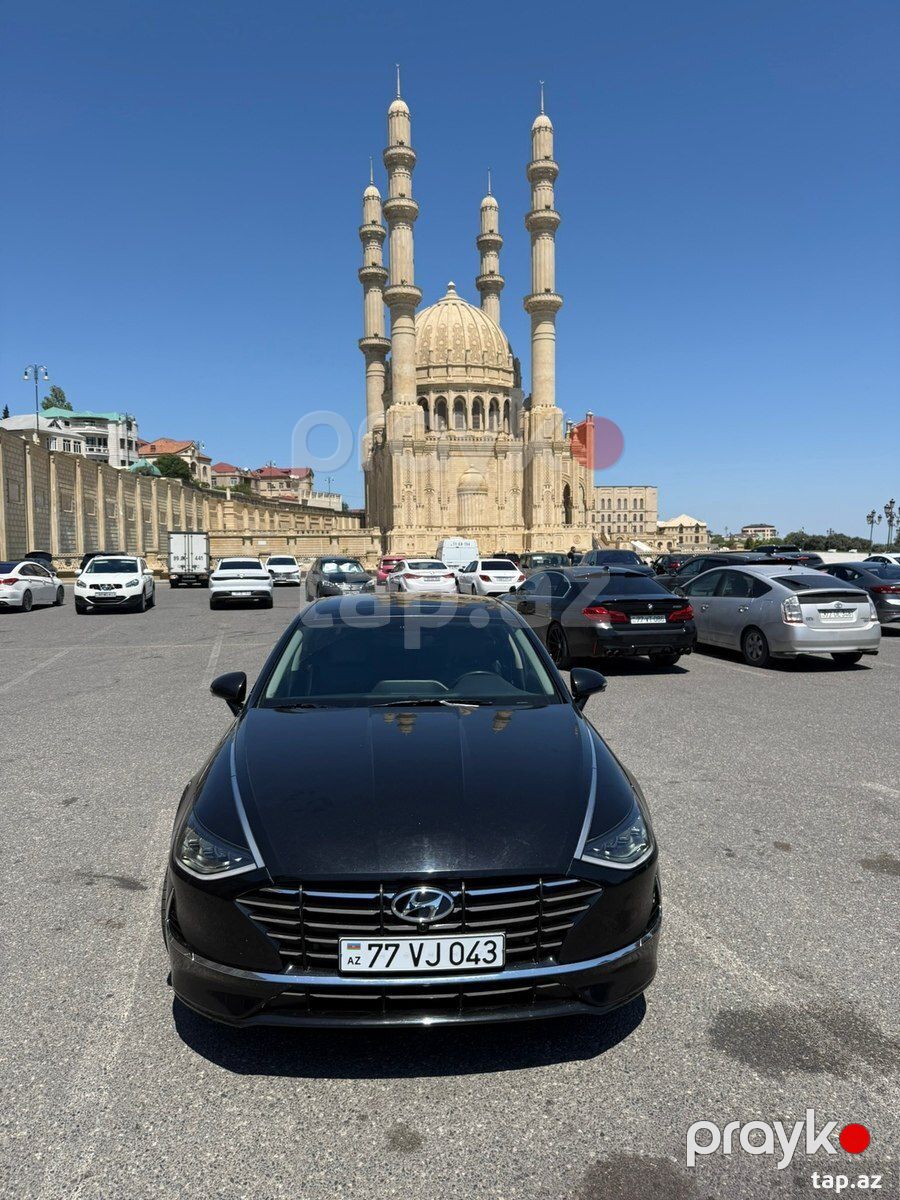 Hyundai Elantra 2023 icarəsi — Xidmətlər, Bakı (10)