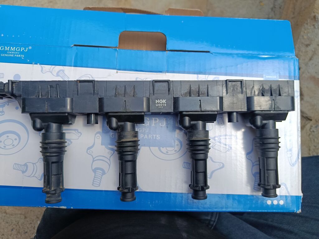 Arginal usten cxma 1.4 opel astra babini satilir — Ehtiyat hissələri, Xırdalan