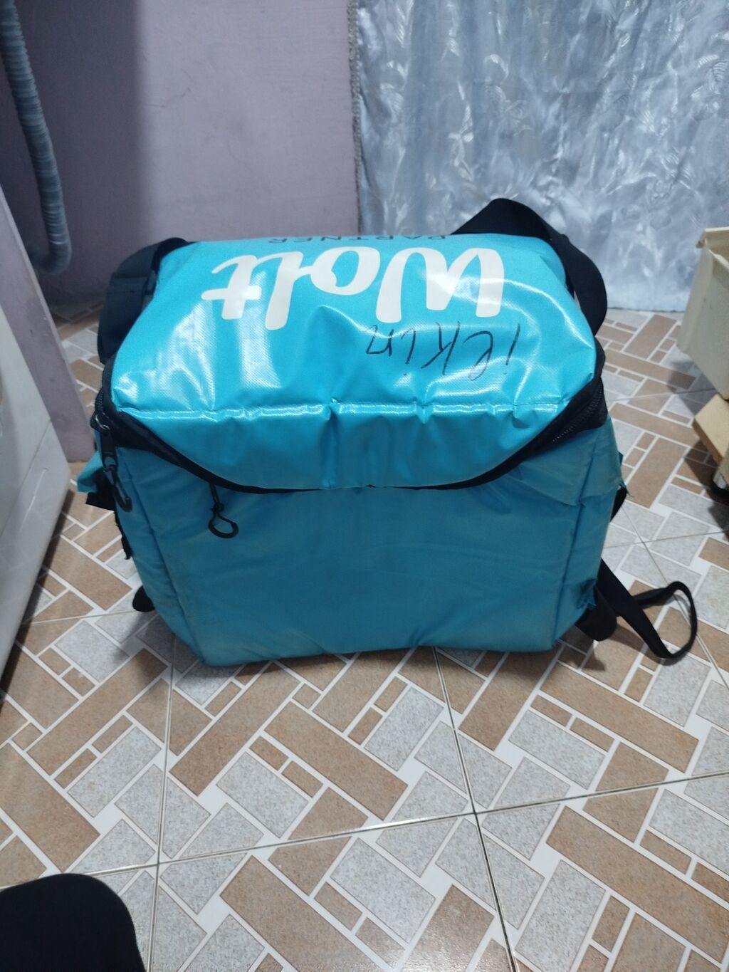 Wolt “Partner” termo çatdırılma çantası - Rəng: firuzə-mavi, üzərində — Mallar, Bakı (4)
