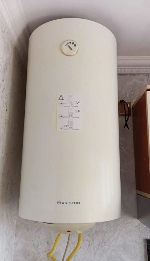 Ariston su qızdırıcısı (elektrik, divara asılan tip) - Marka/model