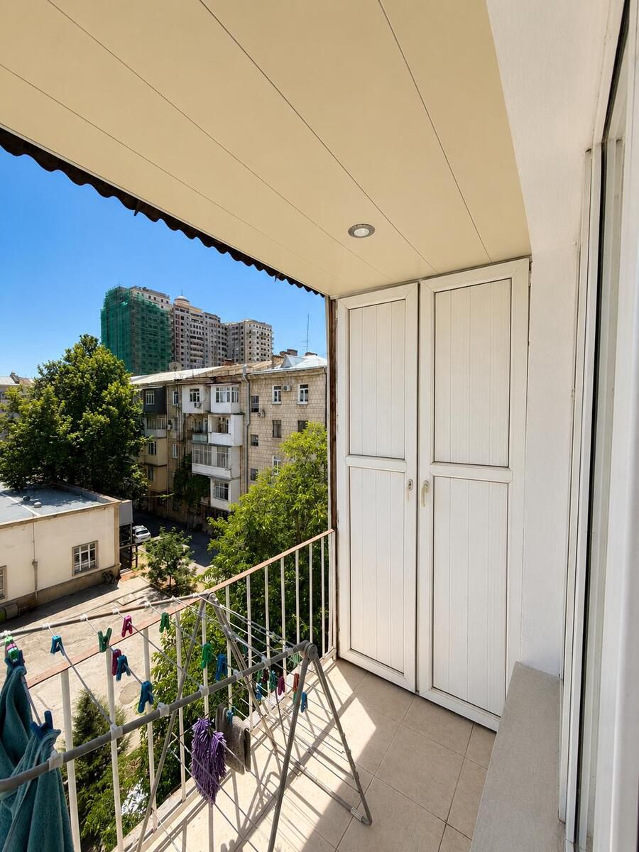 Satılır 3 otaqlı köhnə tikili 75 m² — Mənzil, Bakı (12)