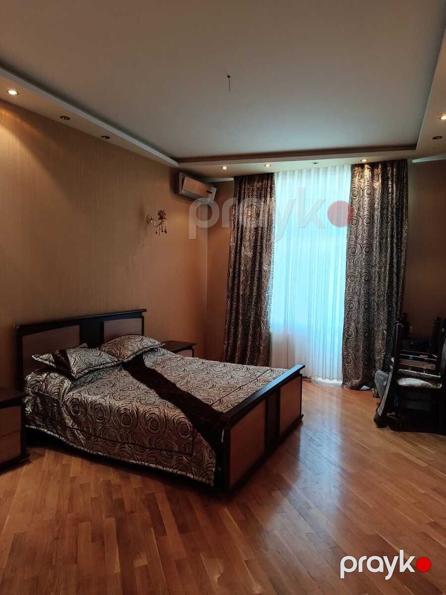 Satılır 4 otaqlı köhnə tikili 190 m² — Mənzil, Bakı (8)