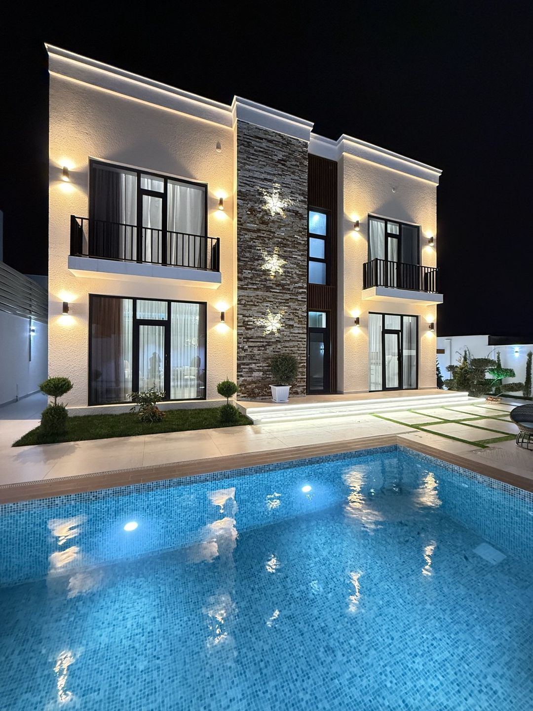 Satılır 5 otaqlı həyət evi/bağ evi 300 m² — Ev, villa, Bakı (2)