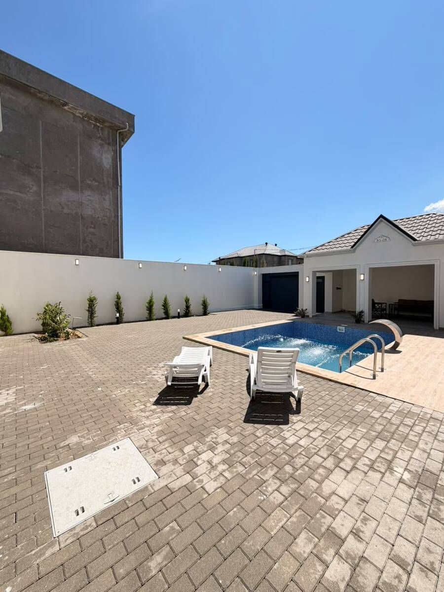 Satılır 5 otaqlı həyət evi/bağ evi 240 m² — Ev, villa, Bakı (5)