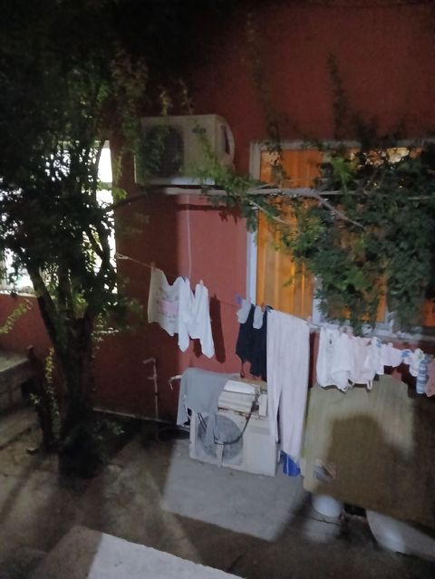 Kiraye otag yoldasi xanim axtaram ev nargile dareside qiymet 150