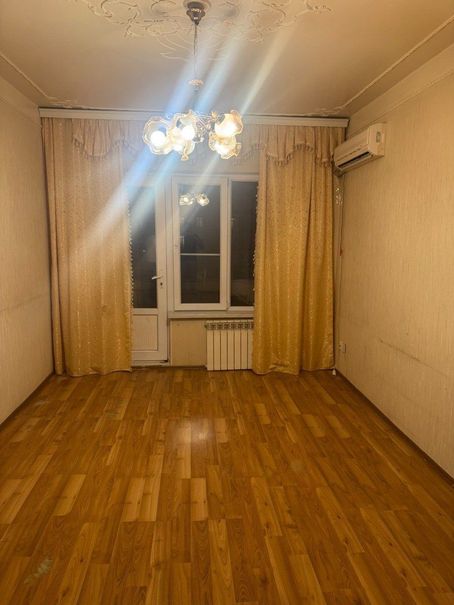 İcarəyə verilir 2 otaqlı köhnə tikili 65 m² — Mənzil, Bakı
