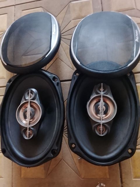 Pioneer 650 avtomobil qulaqcıqları