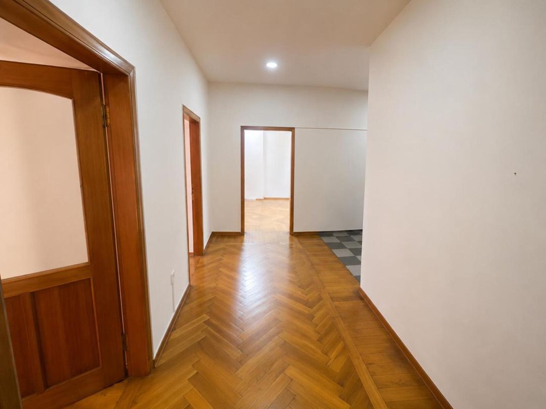 Satılır 3 otaqlı köhnə tikili 108 m² — Mənzil, Bakı (8)