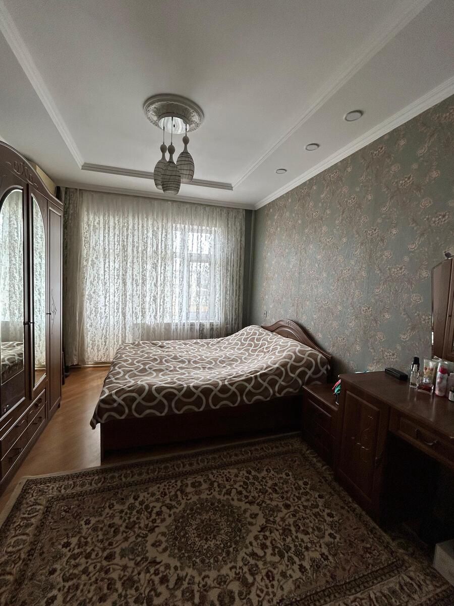 Satılır 4 otaqlı köhnə tikili 100 m² — Mənzil, Bakı (8)