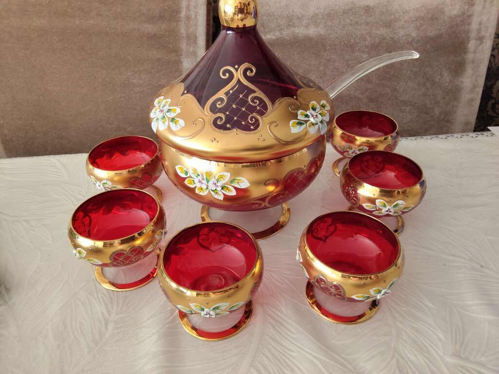Qırmızı-qatlı şüşədən hazırlanmış büllur punch/kompot dəsti - — Mallar, Gəncə