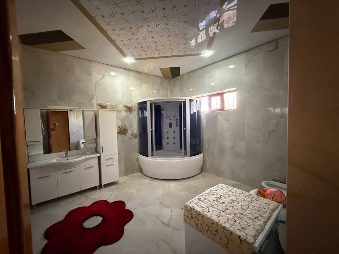 Satılır 5 otaqlı həyət evi/bağ evi 300 m² — Ev, villa, Bakı (7)