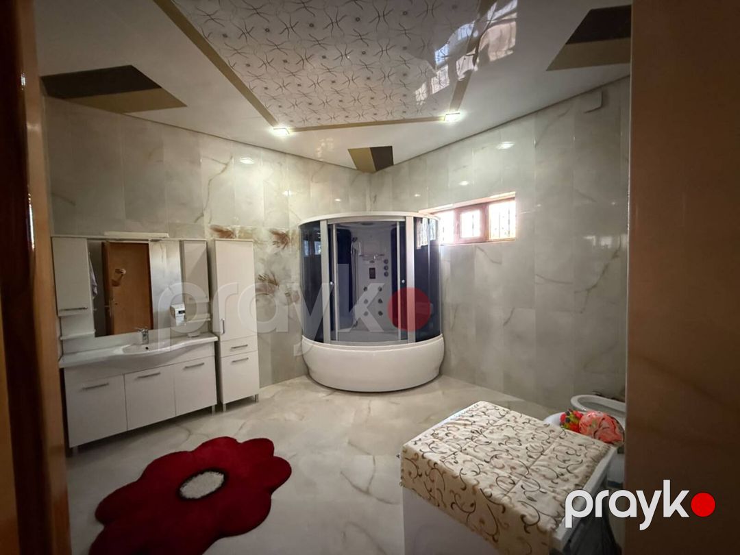 Satılır 5 otaqlı həyət evi/bağ evi 300 m² — Ev, villa, Bakı (7)