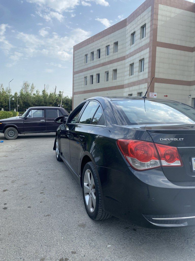 Chevrolet Cruze, 1.8 L, 2011 il, 300 000 km — Avtomobillər, Ağdaş (5)
