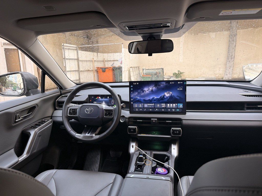 Toyota RAV4, 2.0 L, 1.6 kWh, 2026 il, 4 192 km — Avtomobillər, Bakı (3)