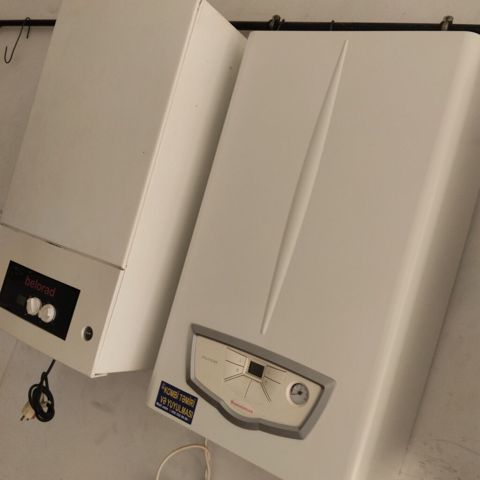 Kombi İmmerqas 24 kw italya istehsalı kombiye servis tərəfindən 1 il