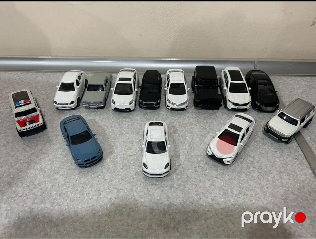 Kolleksiya üçün metal miniatür maşınlar dəsti Məhsul təsviri — Modellar, Novxanı (3)