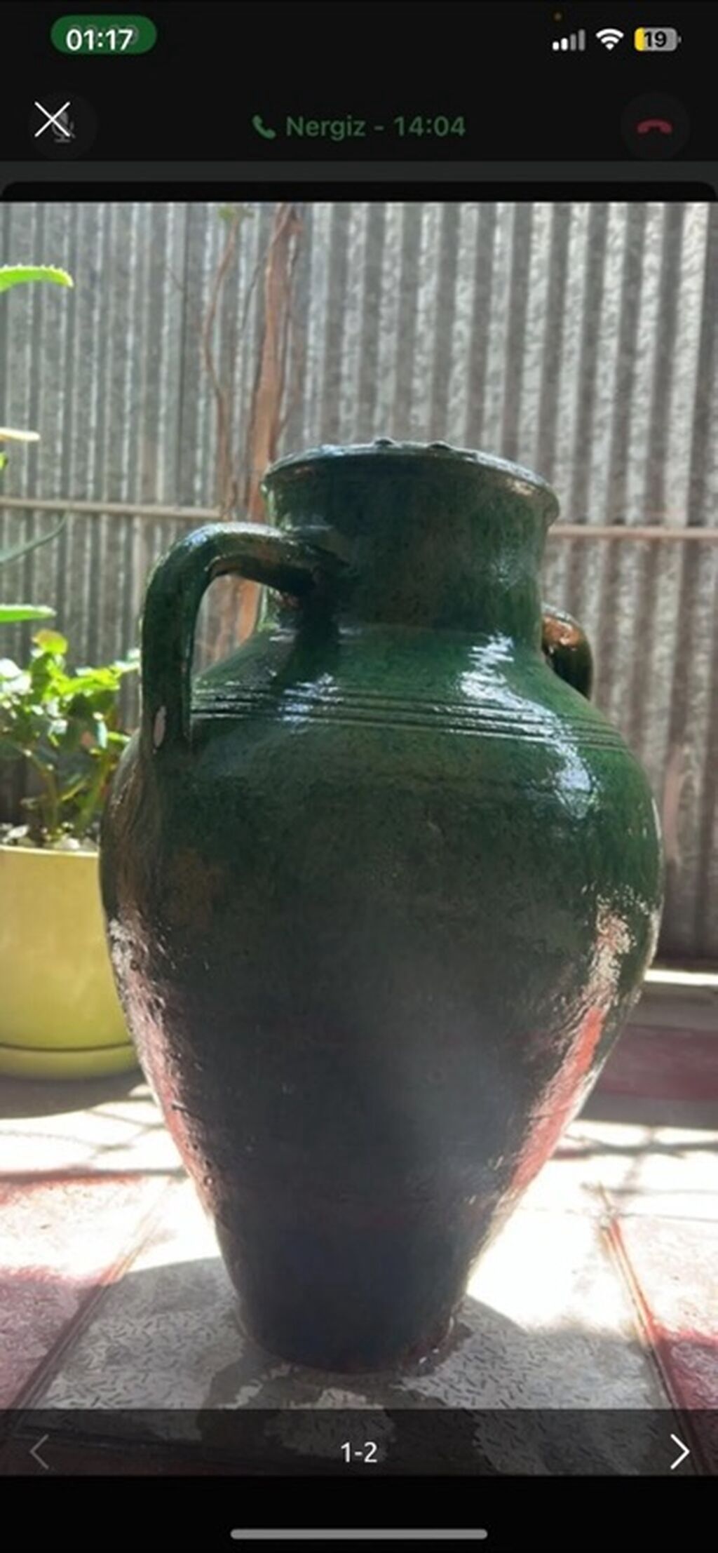 Bir vaza, Keramika
