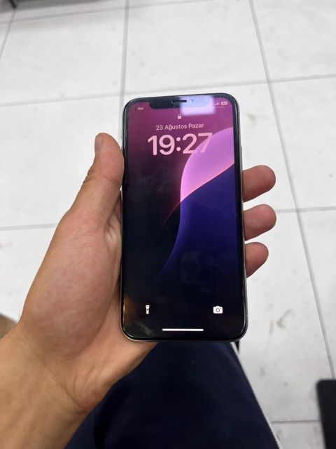 Apple iPhone X Silver 64GB/3GB — Bakı