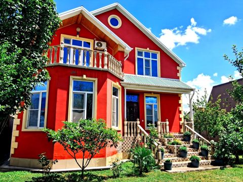 İcarəyə verilir 5 otaqlı həyət evi/bağ evi 200 m²