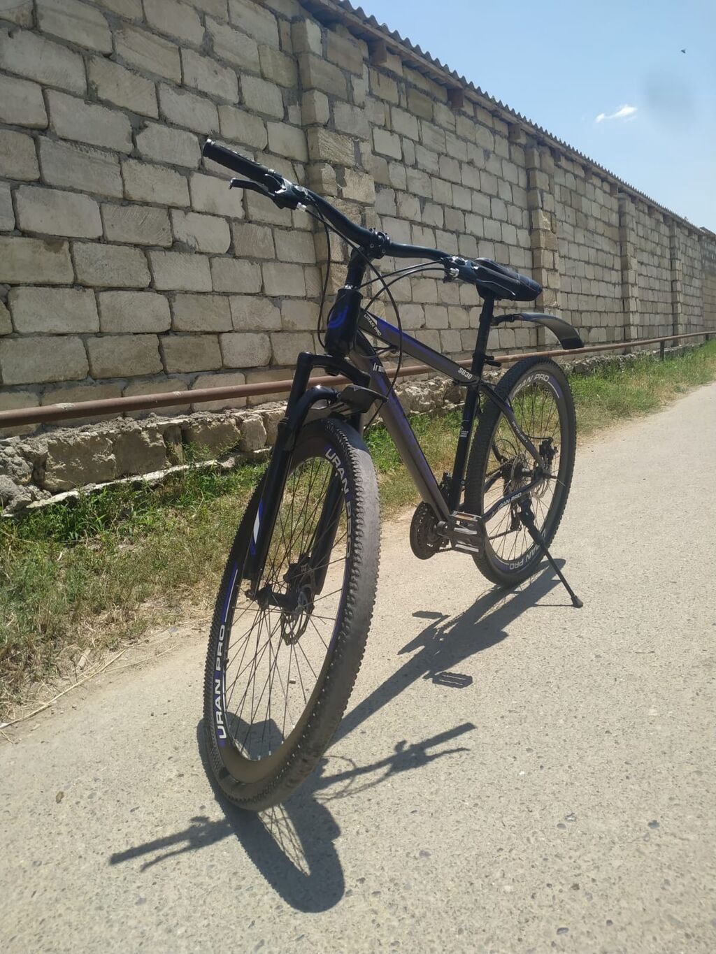 URAN PRO Iron S830 dağ velosipedi - Çərçivə: yüngül alaşımlı, idman