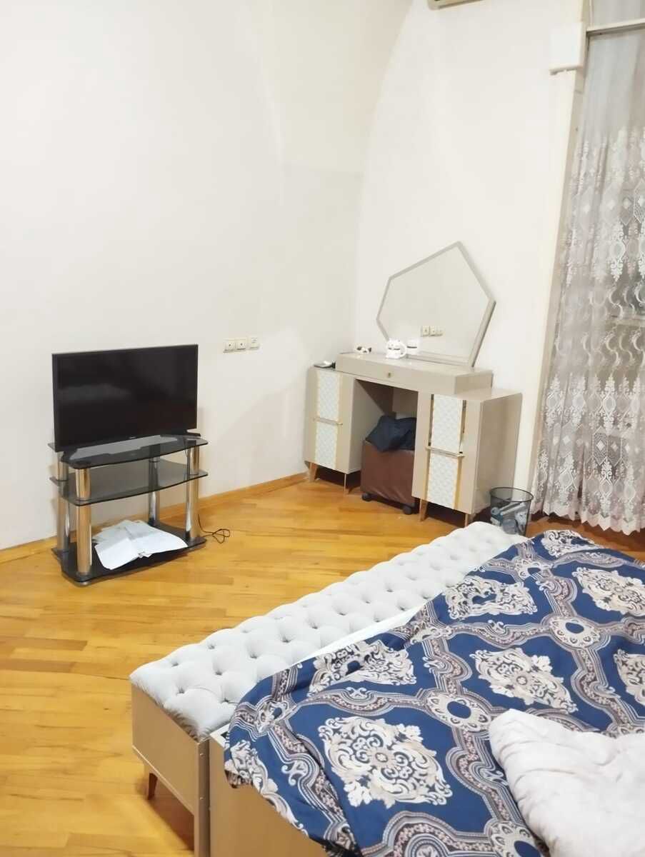 Satılır 2 otaqlı köhnə tikili 64 m² — Mənzil, Bakı (8)
