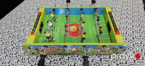 Uşaq stolüstü futbol oyunu (mini futbol/qoley) - Rəngarəng dizaynlı