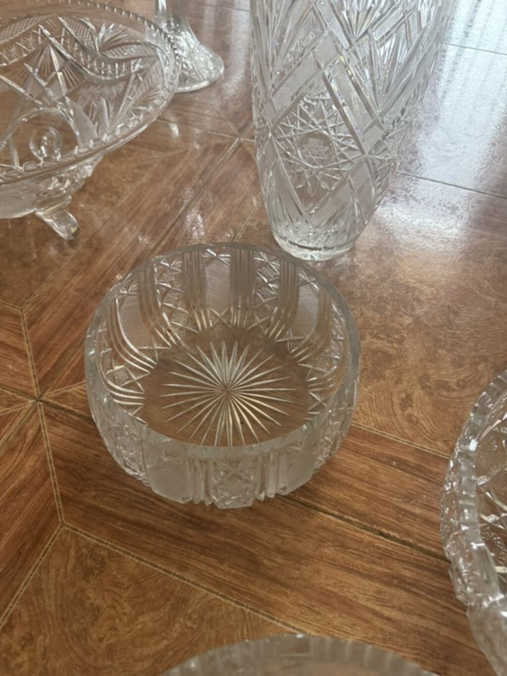 Kəsilmiş naxışlı şüşə/kristal qabaq-üstlər dəsti - Müxtəlif ölçü və — Mallar, Bakı (8)