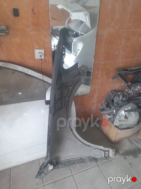 Avtomobil ön sol qanadı (fender) — qara