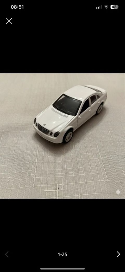Ağ rəngli die-cast metal oyuncaq avtomobil modeli - Korpus: metal — Halal-558–Ameda — Model Kolleksiyaları