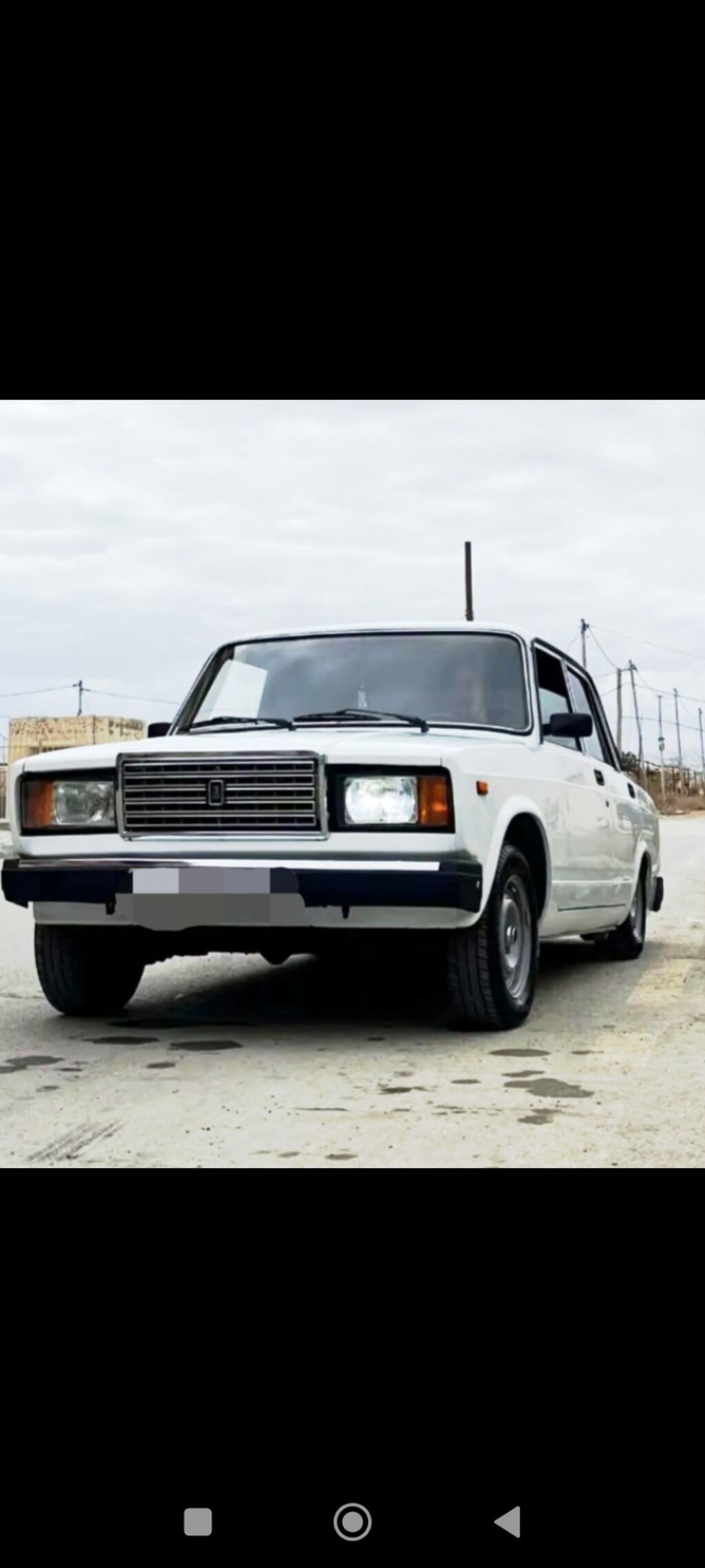 Satılır klassik VAZ 2107 sedan. Avtomobil ağ rəngdədir və klassik — Avto, Pirəkəşkül (4)