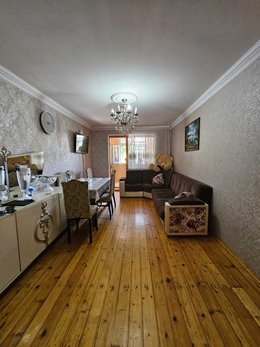 Satılır 3 otaqlı köhnə tikili 70 m² — Mənzil, Sumqayıt