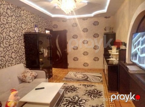 Satılır 3 otaqlı köhnə tikili 95 m²