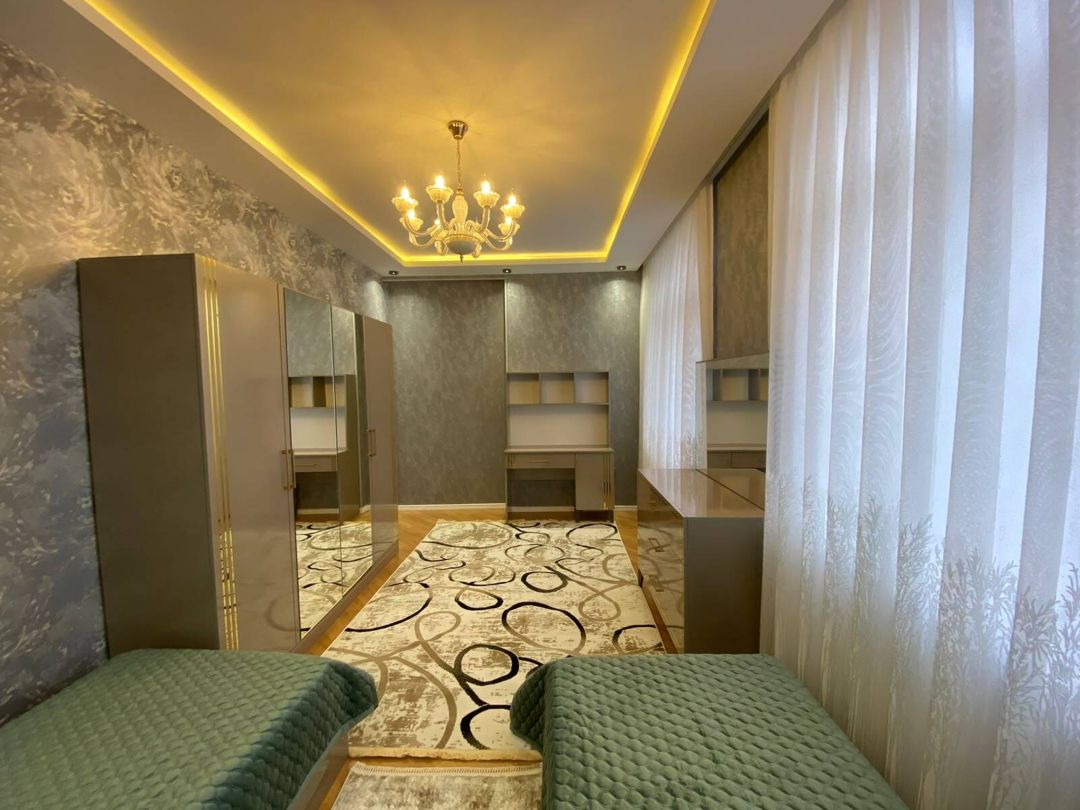İcarəyə verilir 3 otaqlı yeni tikili 140 m² — Mənzil, Bakı (2)