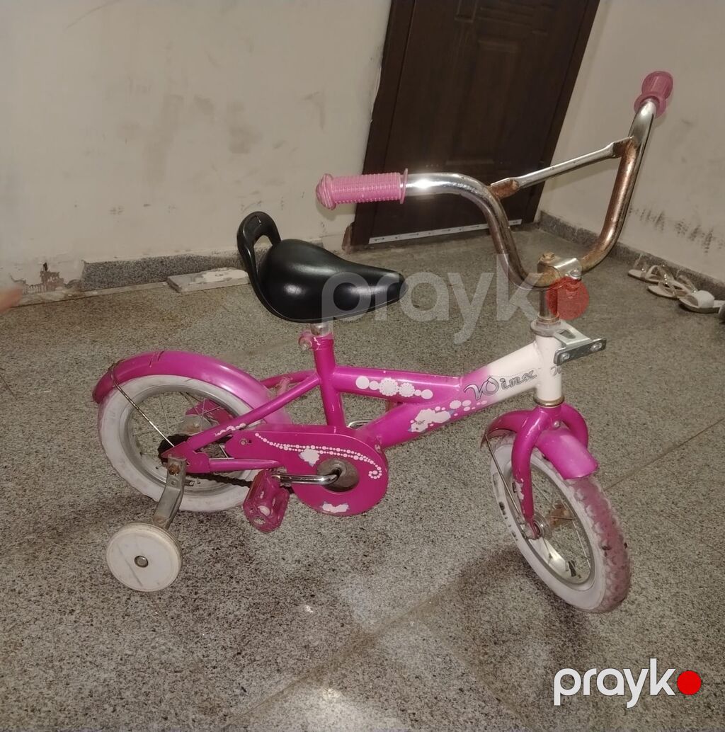 Masa desti acilandir ayaqlari tunbali modeldir seliqelidir 1 ildir — Mebel, Bakı (2)