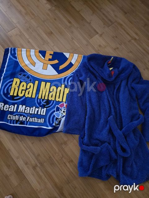 LC Waikiki uşaq xalatı və Real Madrid temalı uşaq dəsmalı dəsti
