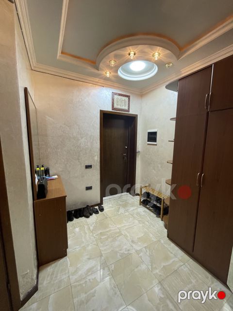 İcarəyə verilir 3 otaqlı yeni tikili 134 m²