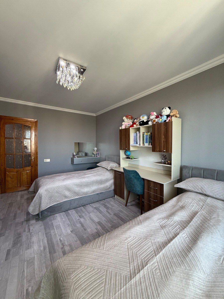 Satılır 4 otaqlı köhnə tikili 90 m² — Mənzil, Bakı (8)