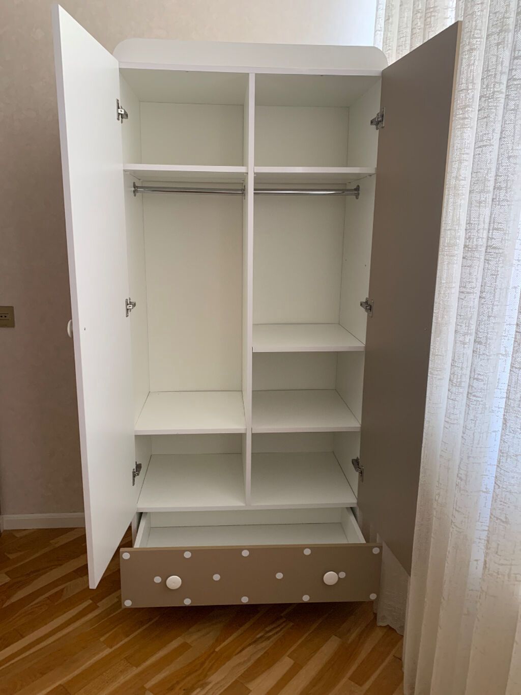 Oğlan və qız üçün, İşlənmiş, 2 qapılı, Açılan, Düz dolab — Mebel, Bakı