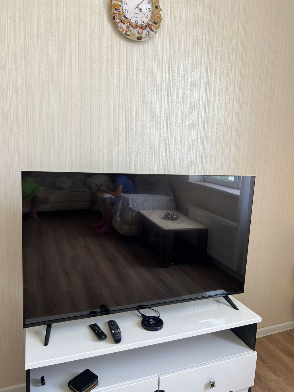 Smart TV + Android TV Box paketiEndirim 127 ekran smart TV 530azn təzə — Televizorlar, Gəncə