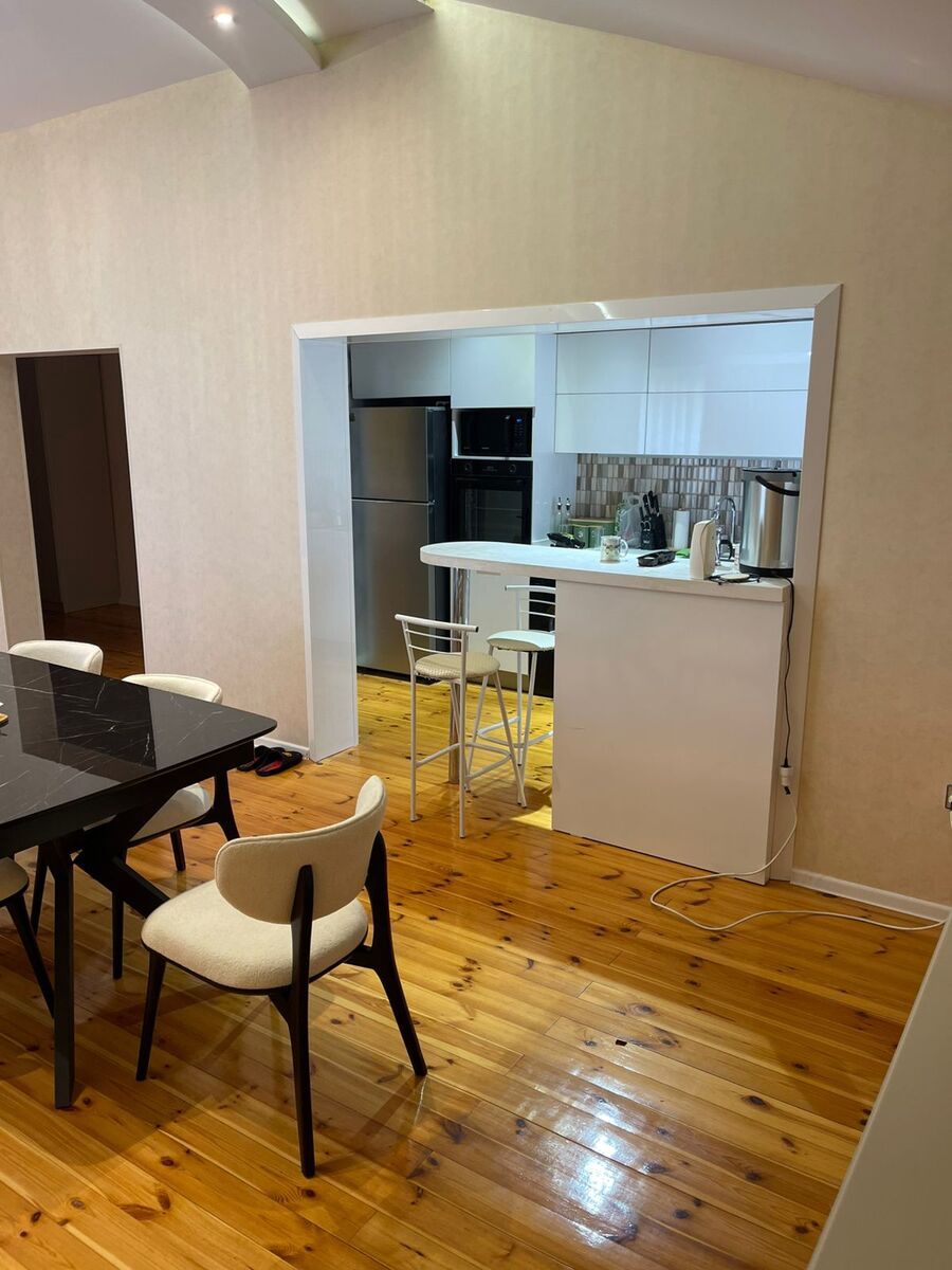 Satılır 6 otaqlı həyət evi/bağ evi 240 m² — Ev, villa, Bakı (4)