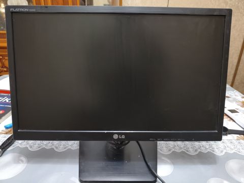 Monitor LG Flatron E2242