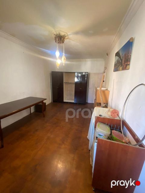 Satılır 2 otaqlı köhnə tikili 30 m²