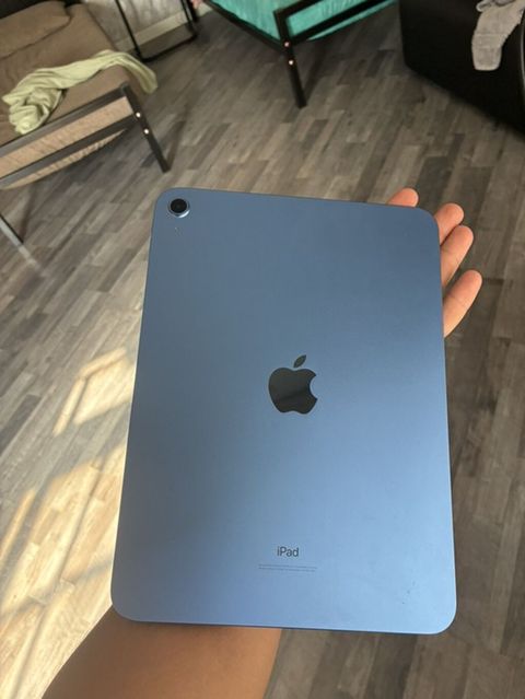 İşlənmiş Apple iPad 10 (2022), 10,9", < 64 GB, Pulsuz çatdırılma, Ödənişli çatdırılma