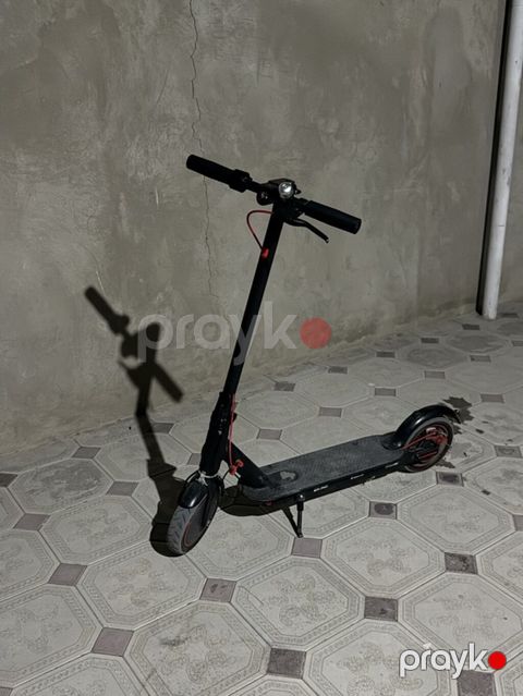 Elektrik skuter — qara, LED ekran, qatlanan, şəhər üçün
