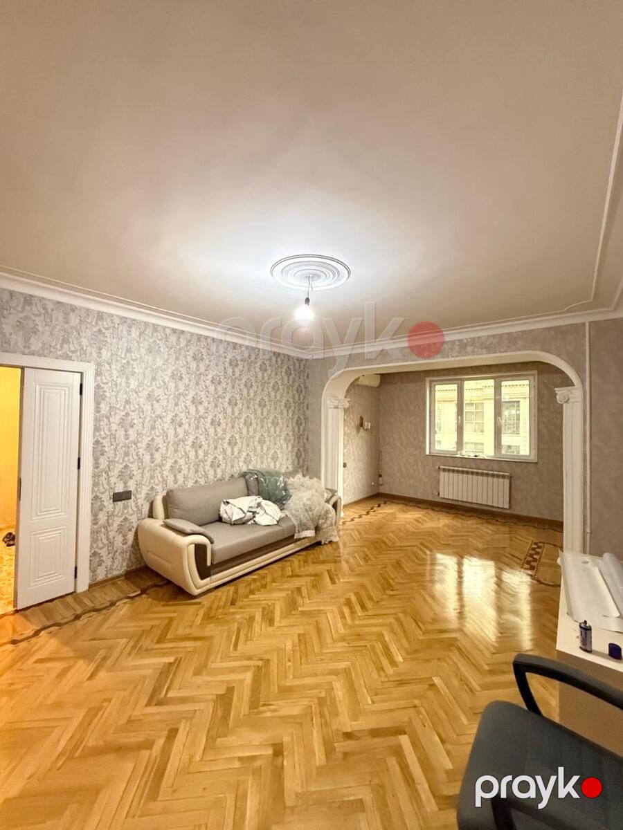 Satılır 4 otaqlı köhnə tikili 95 m² — Mənzil, Bakı (2)