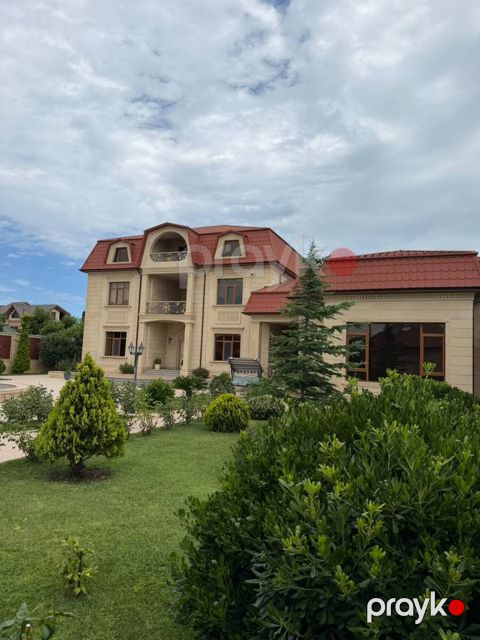 Satılır 7 otaqlı həyət evi/bağ evi 1000 m²